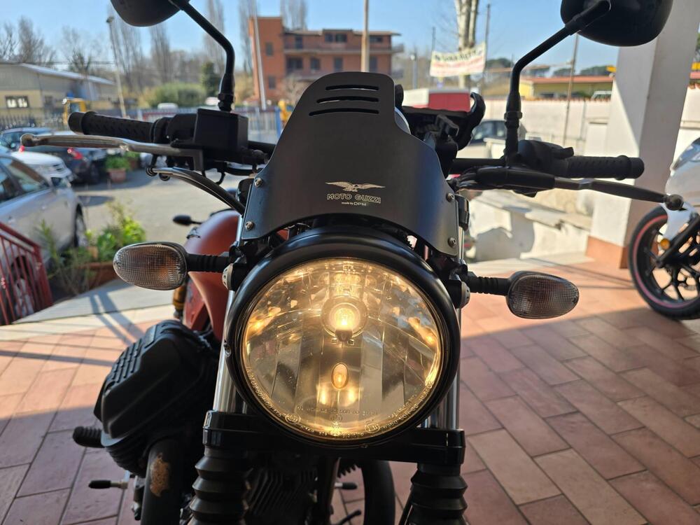 Moto Guzzi V9 Bobber Sport (2019 - 20) (5)