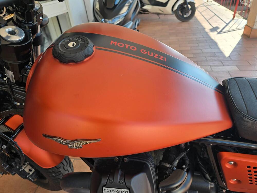 Moto Guzzi V9 Bobber Sport (2019 - 20) (8)