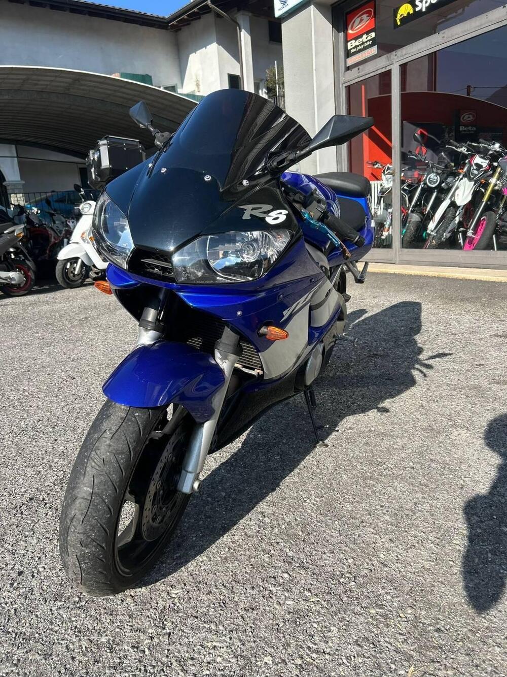 Yamaha YZF R6 (2001 - 02) (2)