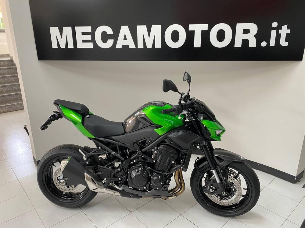 Kawasaki Z 900 (2025 - 26) (3)