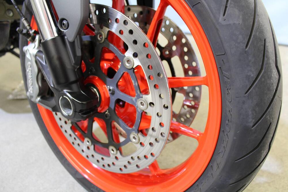 Ducati Monster 937 + (2021 - 25) (5)