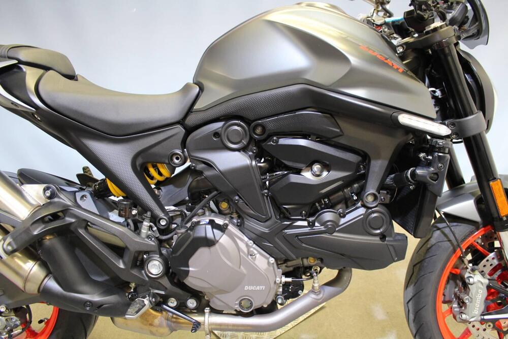 Ducati Monster 937 + (2021 - 25) (7)