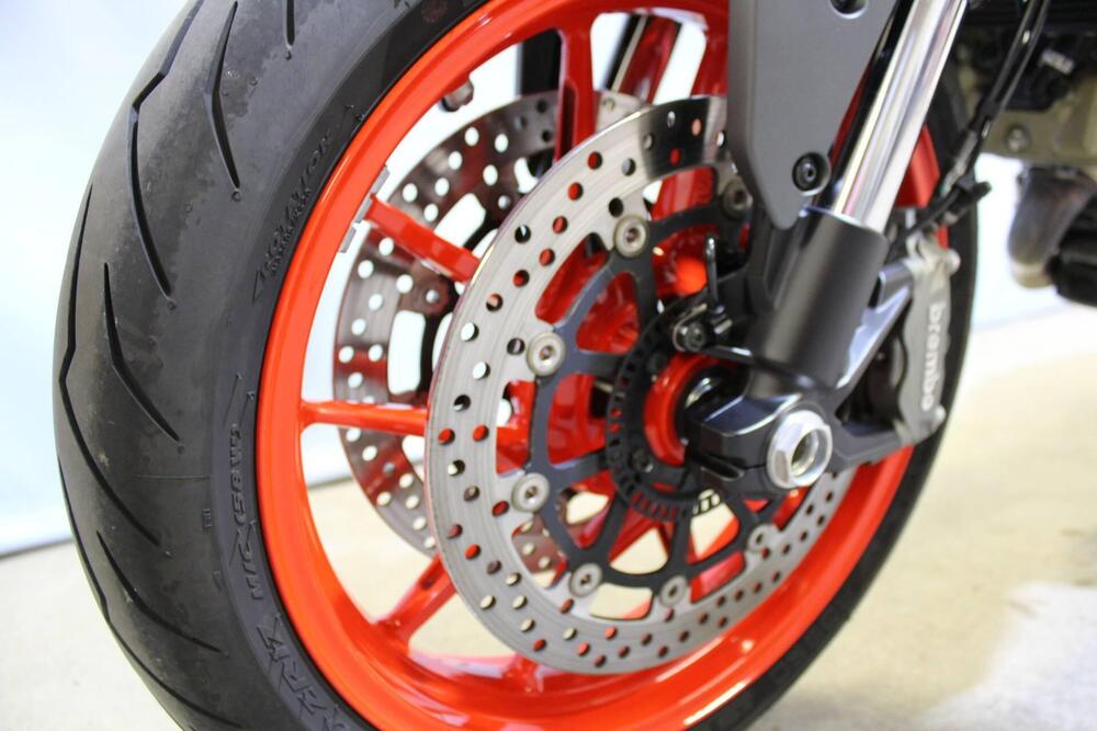 Ducati Monster 937 + (2021 - 25) (14)