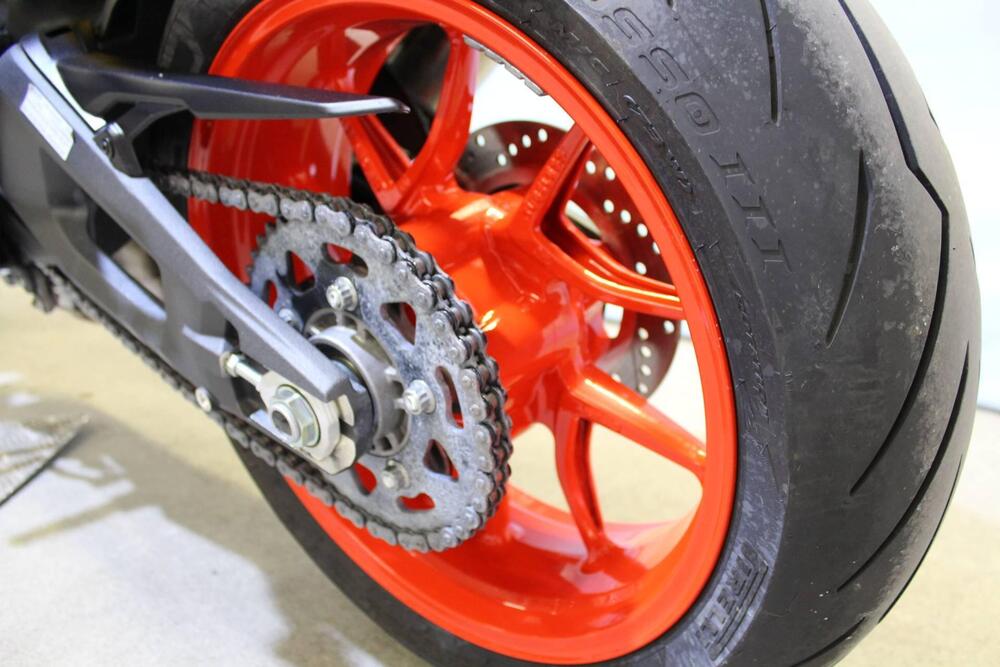 Ducati Monster 937 + (2021 - 25) (15)