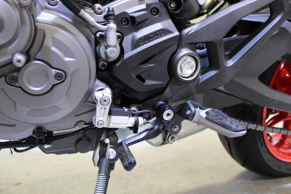 Ducati Monster 937 + (2021 - 25) (17)