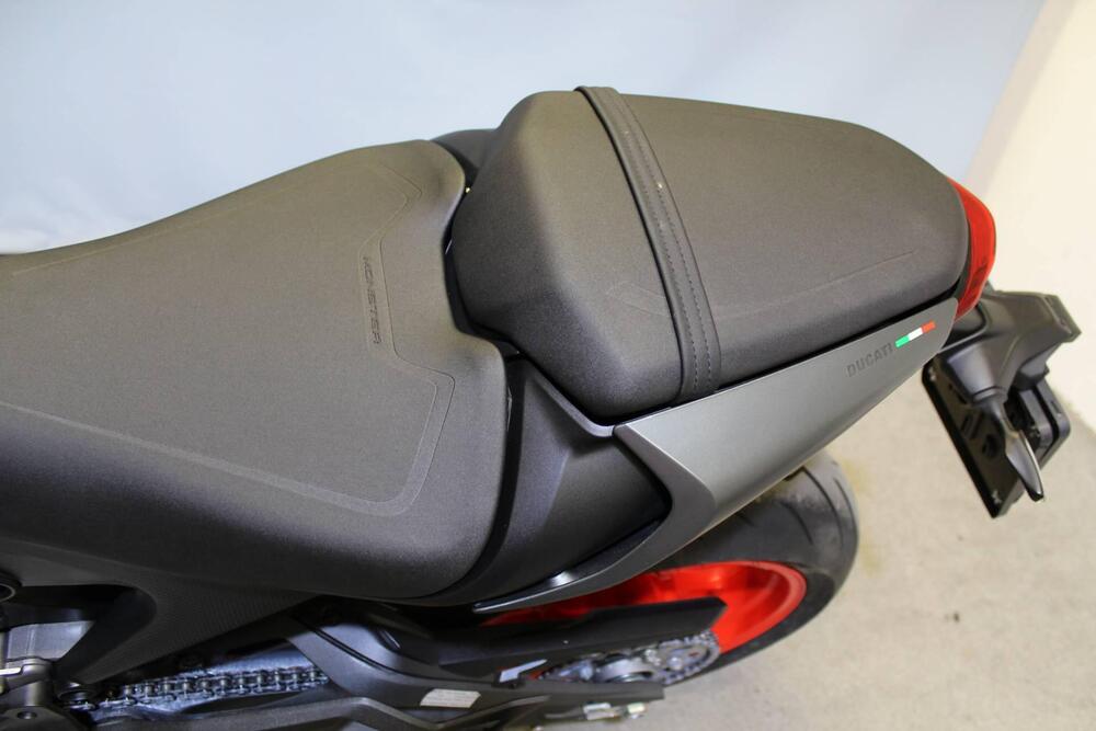 Ducati Monster 937 + (2021 - 25) (20)