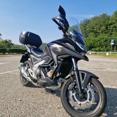 Honda NC 750 X DCT Urban (2021 - 24) usata