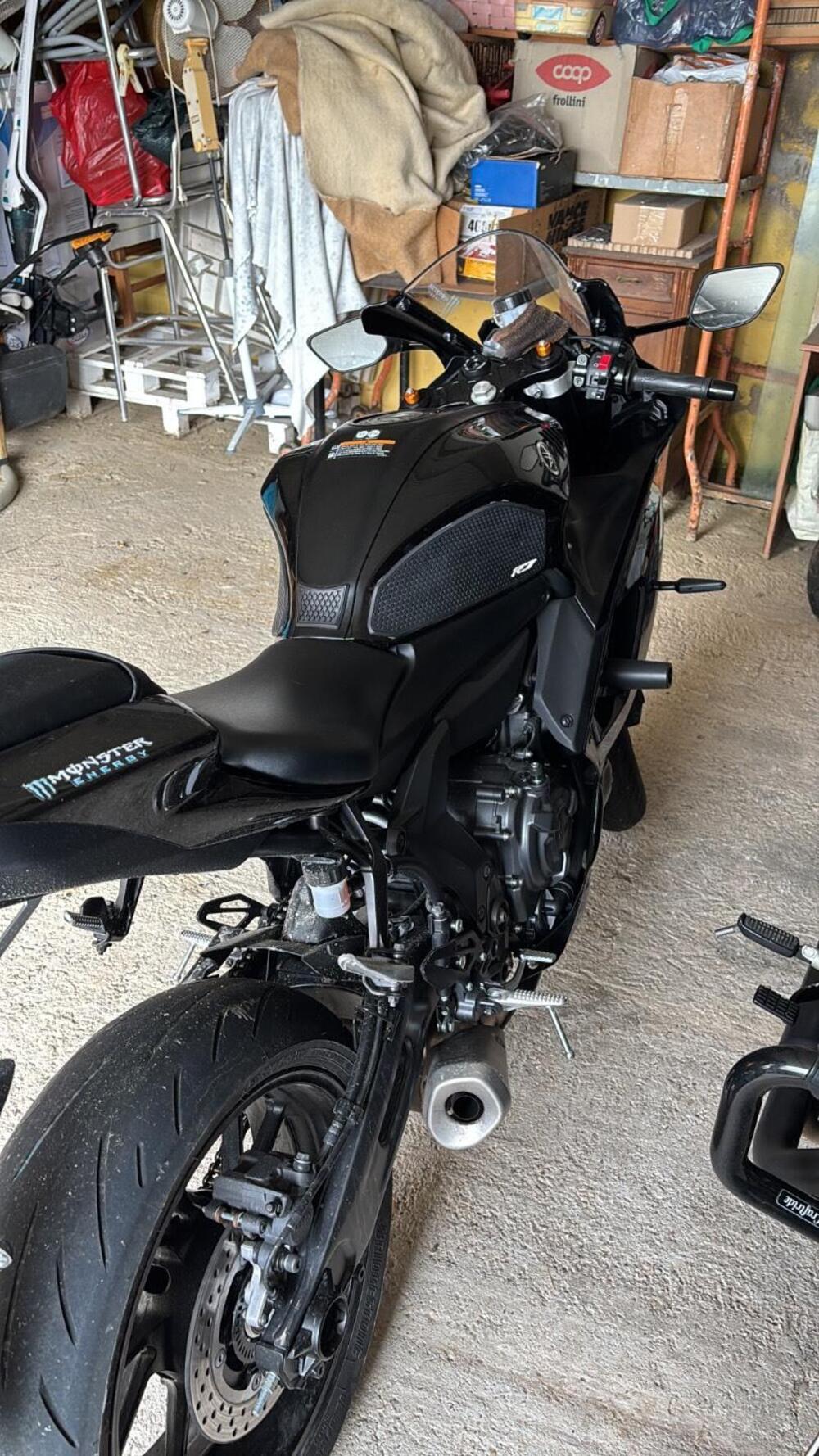 Yamaha YZF R7 (2021 - 25) (5)