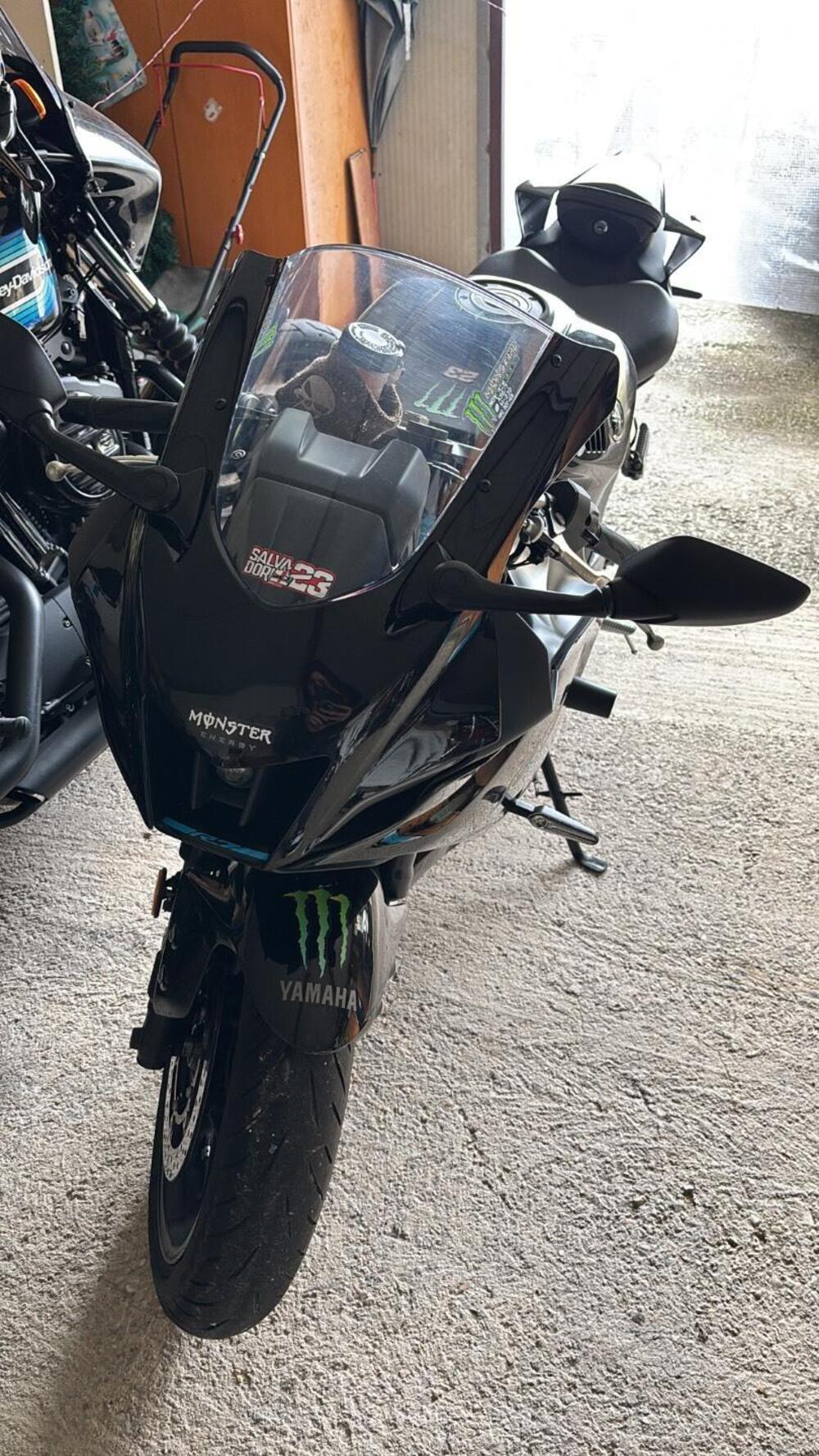 Yamaha YZF R7 (2021 - 25) (8)