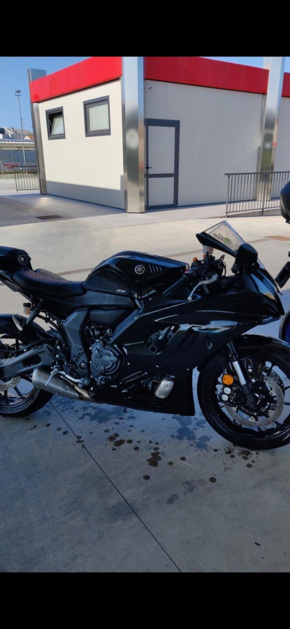 Yamaha YZF R7 (2021 - 25) (3)