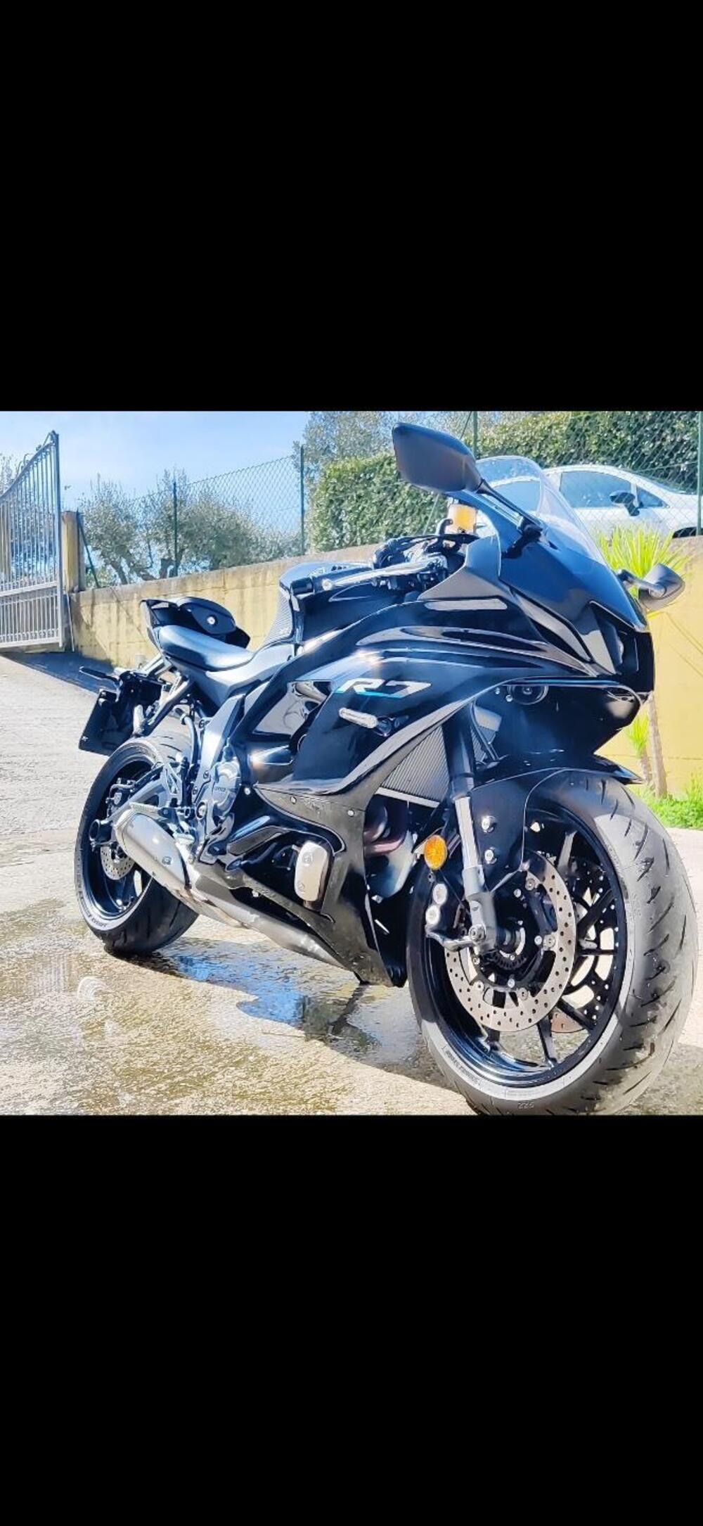 Yamaha YZF R7 (2021 - 25)