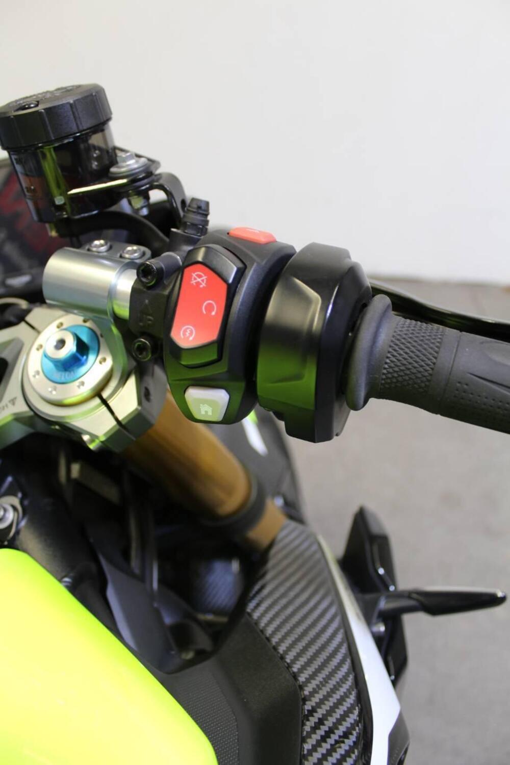 Triumph Street Triple 765 Moto2 Edition (2023 - 24) (12)