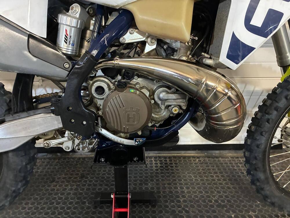 Husqvarna TE 300i (2020) (7)