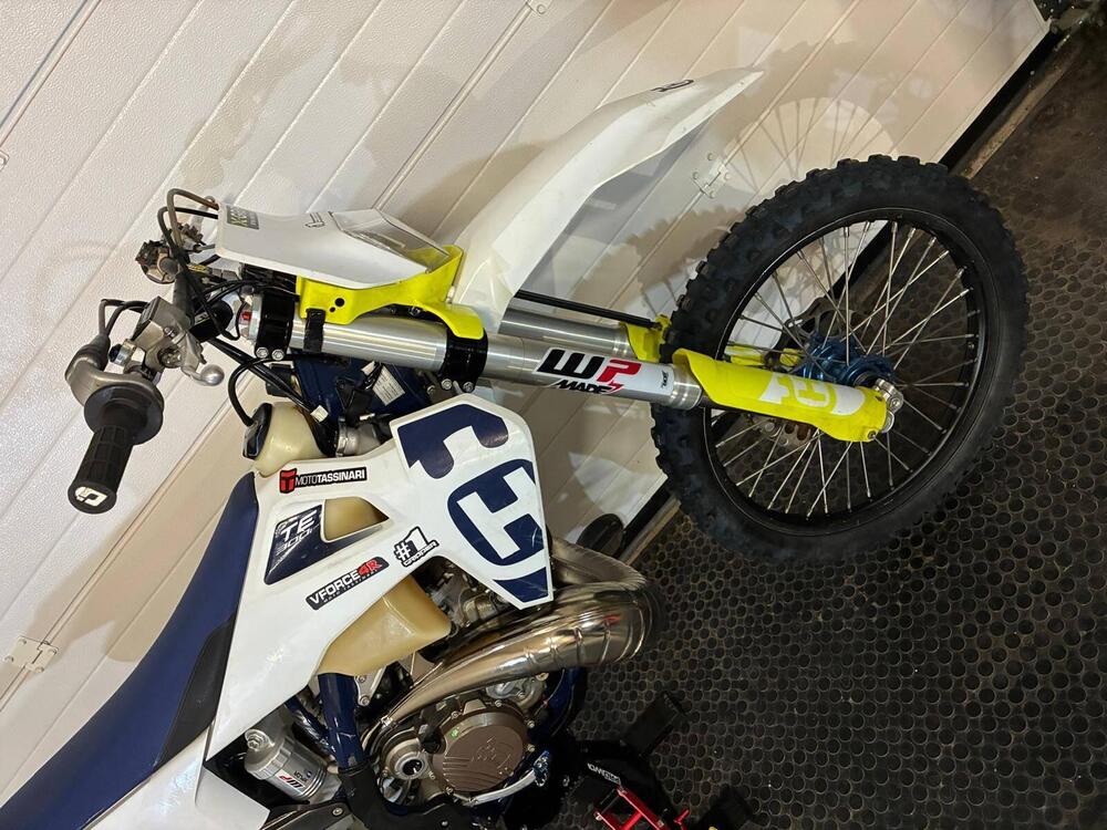 Husqvarna TE 300i (2020) (8)