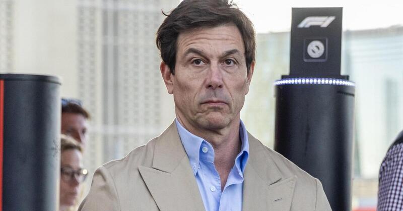 F1 2026, Mercedes messa all&rsquo;angolo: svolta sul caso motori, gli avversari forzano la mano in Commissione