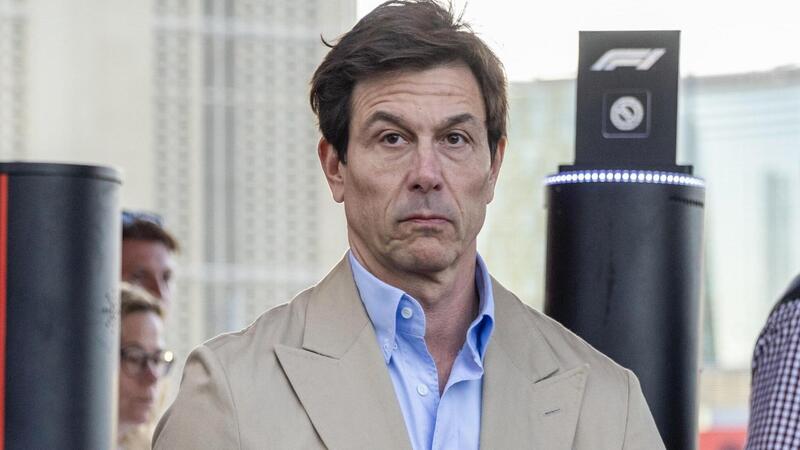 F1 2026, Mercedes messa all&rsquo;angolo: svolta sul caso motori, gli avversari forzano la mano in Commissione