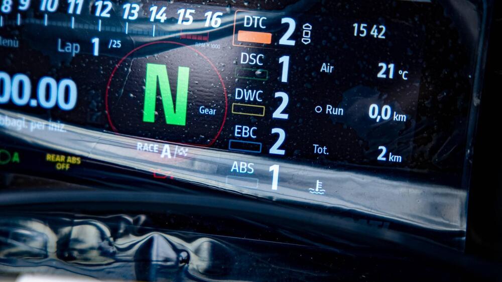 Ducati Panigale V4 Tricolore Italia (2025 - 26) (20)