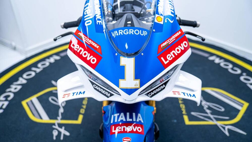 Ducati Panigale V4 Tricolore Italia (2025 - 26) (13)