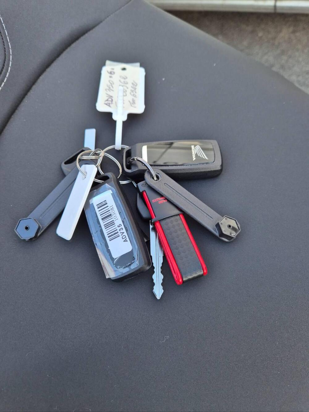 Honda ADV 350 (2025 - 26) (2)