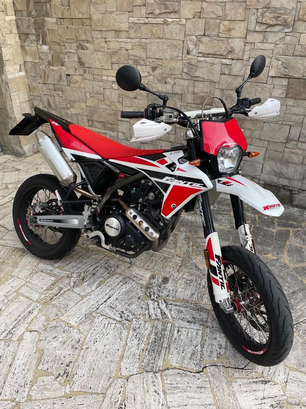 Fantic Motor XMF 125 Motard Performance 4t (2021 - 22) (4)