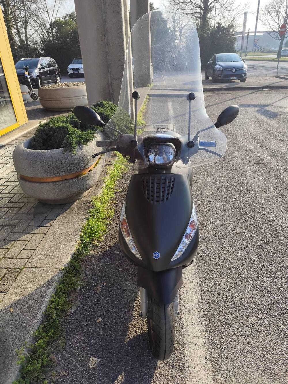 Piaggio Zip 50 S 4T (2021 - 25) (3)