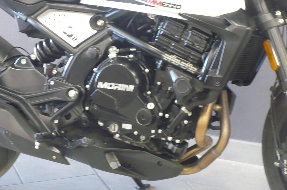 Moto Morini SEIEMMEZZO STR (2022 - 26) (8)