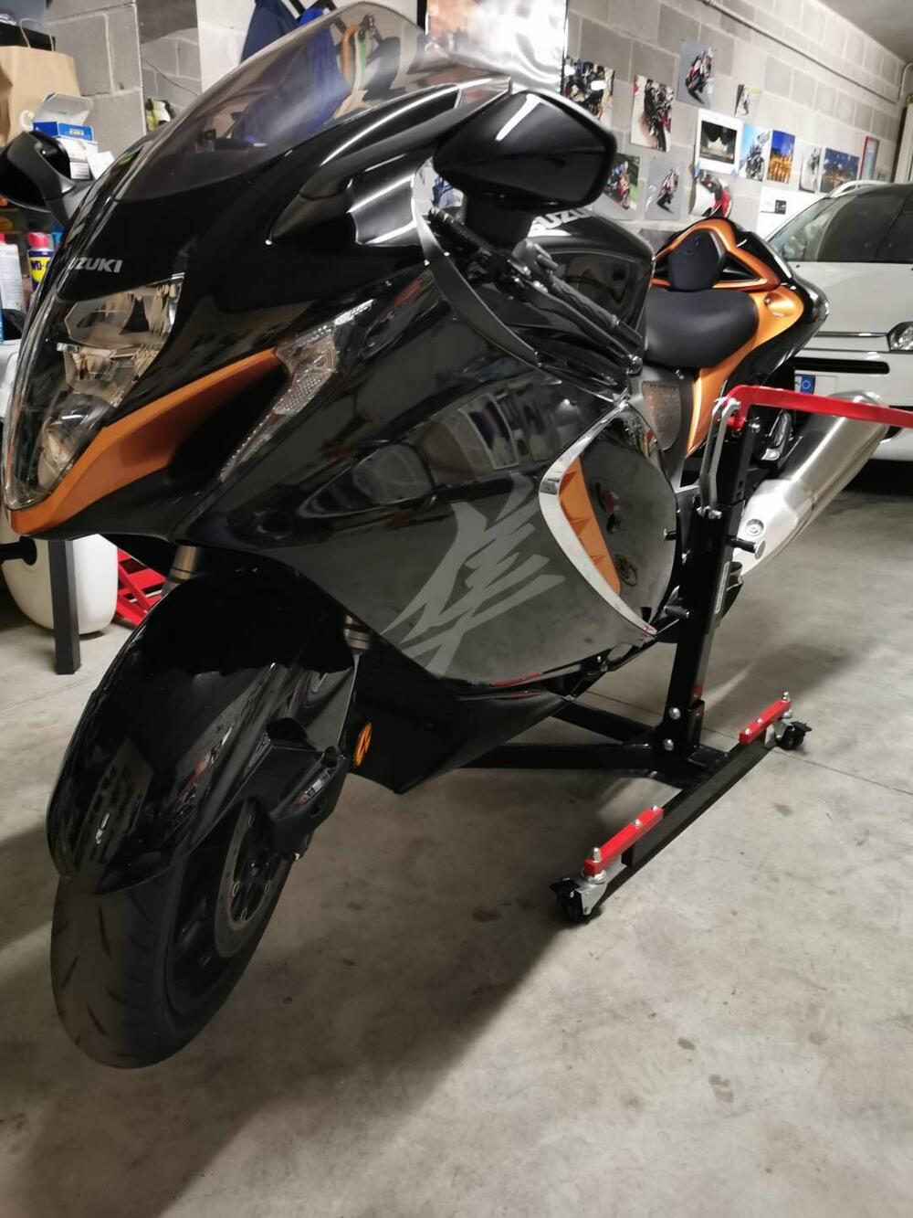 Suzuki GSX 1300 R Hayabusa (2021 - 24) (9)