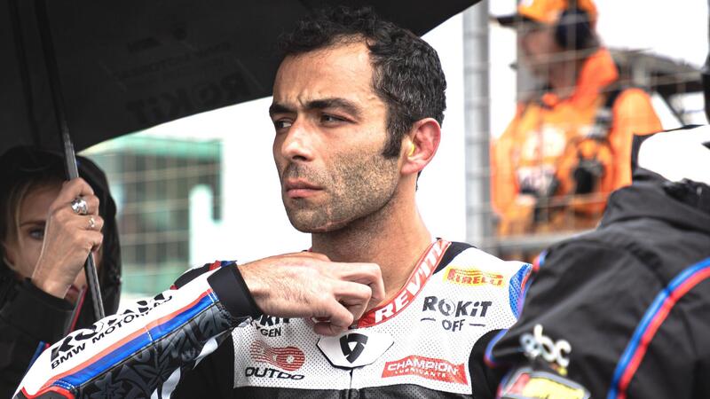 MotoGP 2026. ESCLUSIVO - Danilo Petrucci a 360&deg;: "Una volta Marc M&aacute;rquez mi &egrave; caduto davanti, ho detto 'ol&egrave;!', poi...". Stipendio minimo di 500mila euro: "Mi sarebbe piaciuto" [VIDEO]