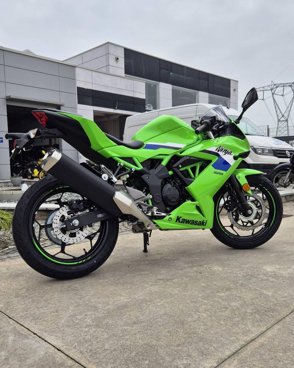 Kawasaki Ninja 125 (2025 - 26) (2)