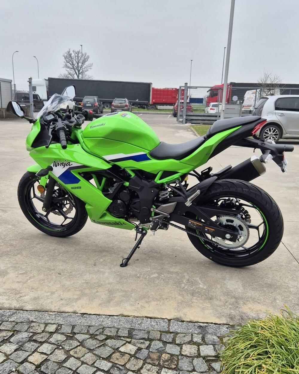 Kawasaki Ninja 125 (2025 - 26) (3)