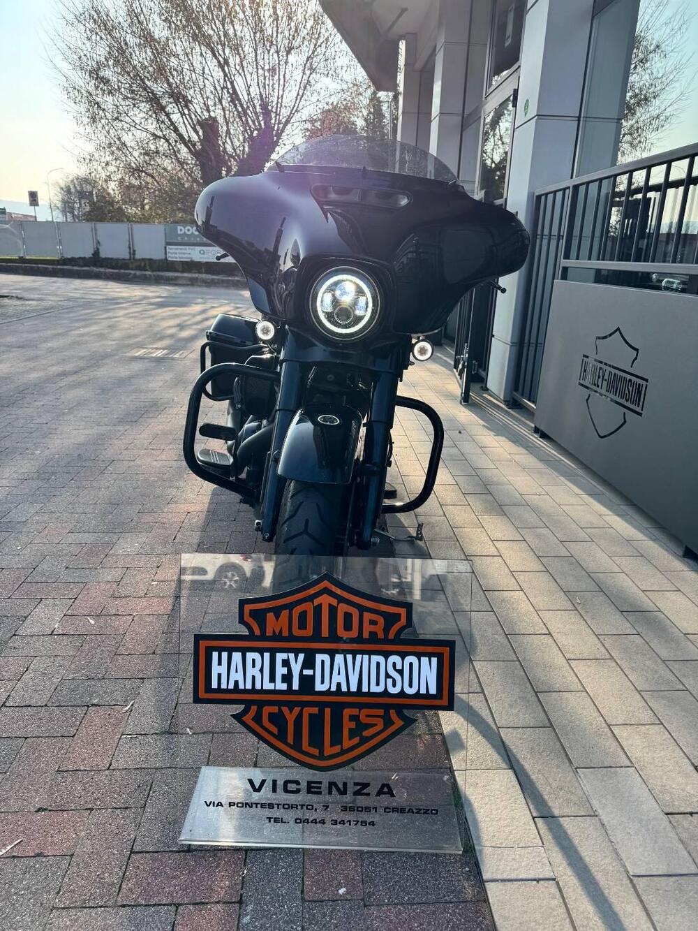Harley-Davidson 107 Street Glide Special (2017 - 19) - FLHXS (3)