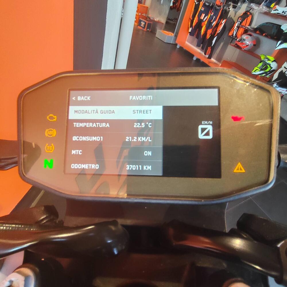 KTM 790 Duke L (2023 - 24) (4)