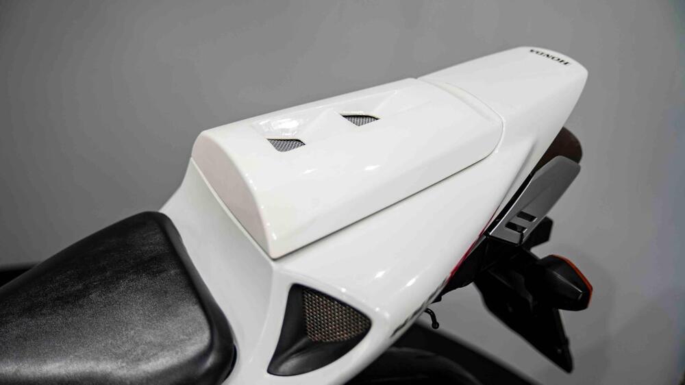 Honda CBR 1000 RR Fireblade (2004 - 05) (14)