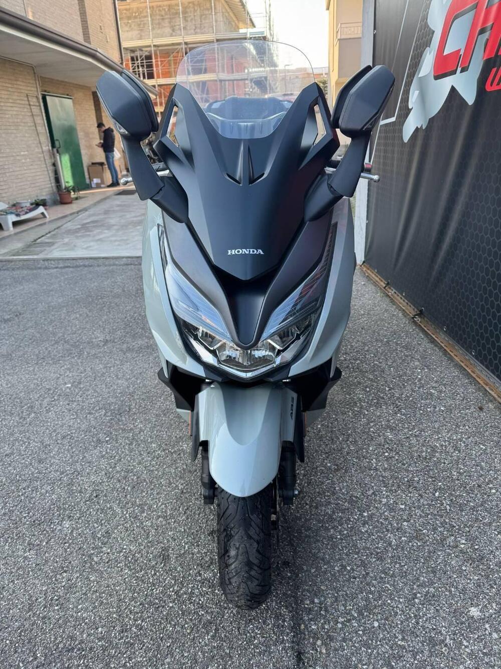 Honda Forza 350 (2022 - 24) (9)