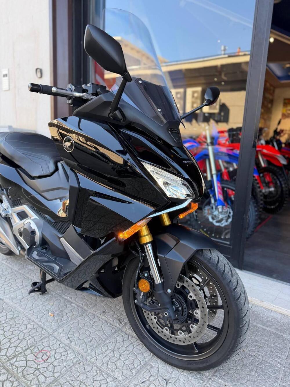 Honda Forza 750 DCT (2021 - 24) (6)