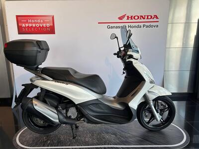 Piaggio Beverly 350 SportTouring ie ABS (2011 - 17) usata