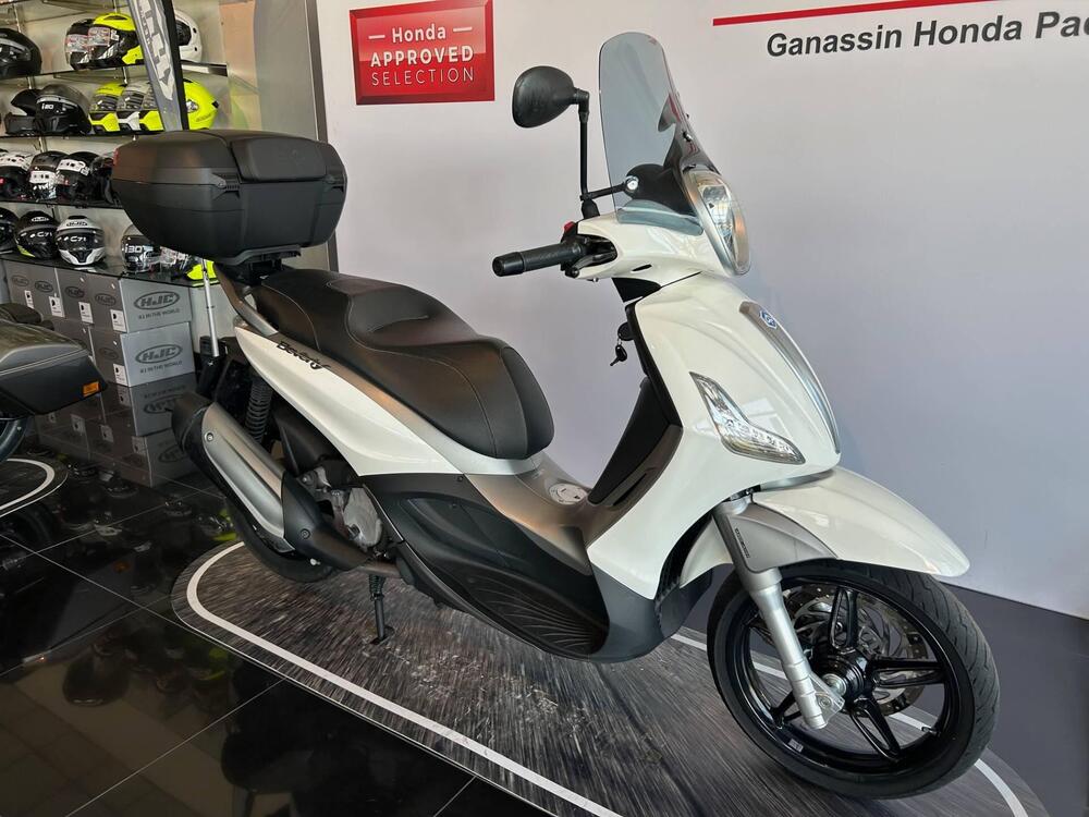 Piaggio Beverly 350 SportTouring ie ABS (2011 - 17) (3)