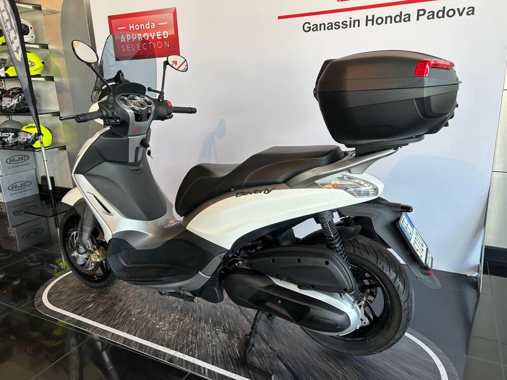 Piaggio Beverly 350 SportTouring ie ABS (2011 - 17) (6)