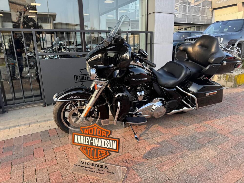 Harley-Davidson 114 Electra Glide Ultra Limited (2019) - FLHTK (2)