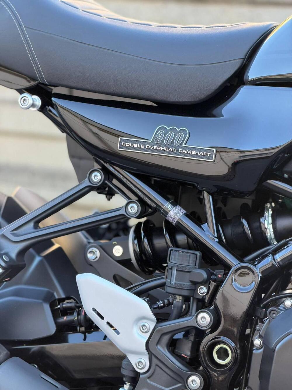 Kawasaki Z 900 RS Black Ball Edition (2026) (5)