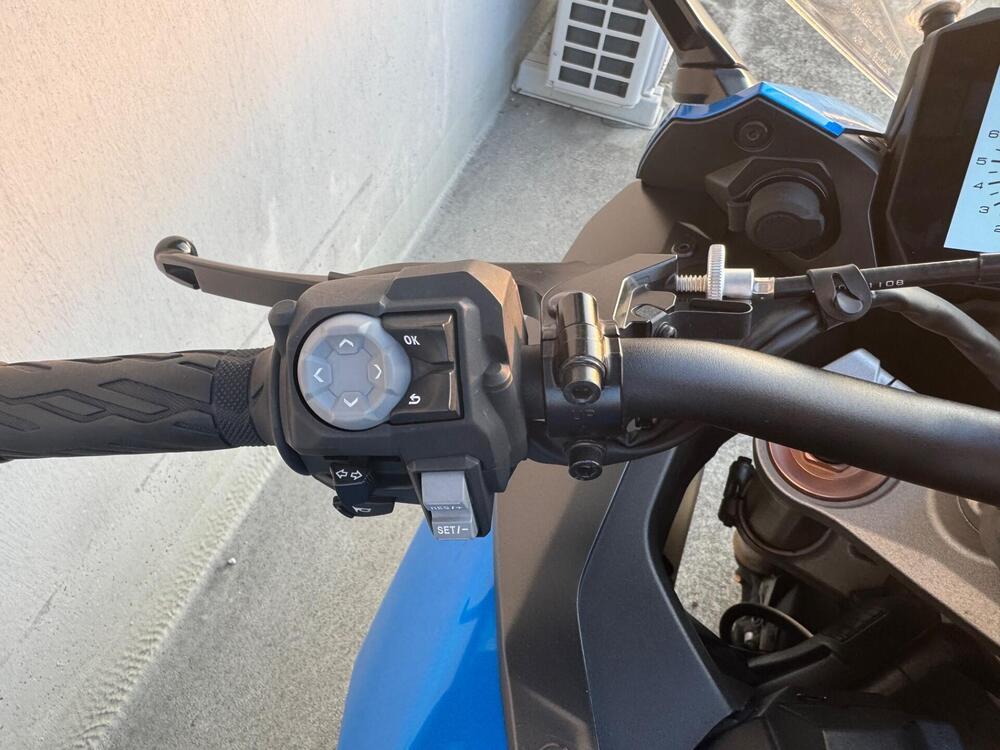 Suzuki GSX-S1000GT (2022 - 24) (4)