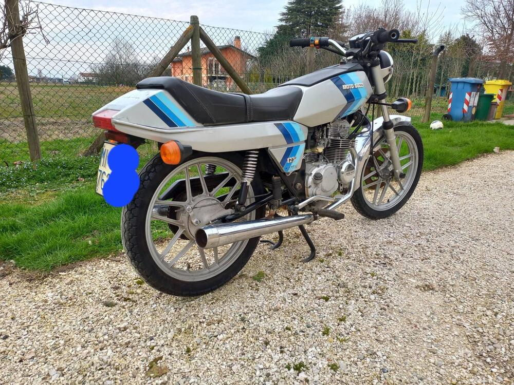 Moto Guzzi 125 2C 4t (4)