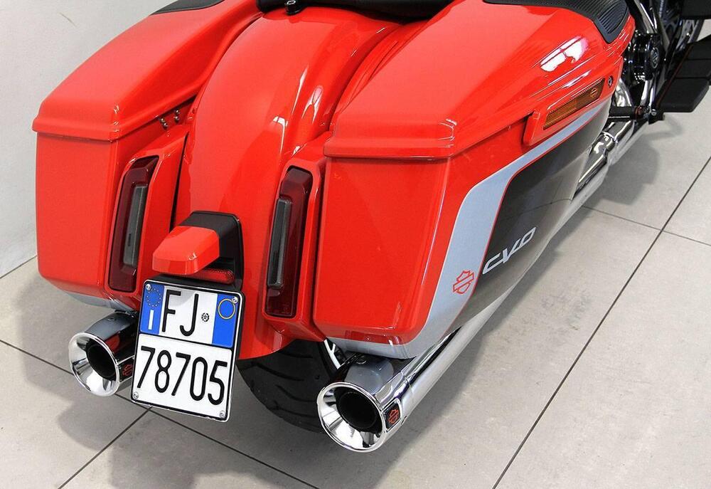 Harley-Davidson CVO Street Glide (2024) (8)