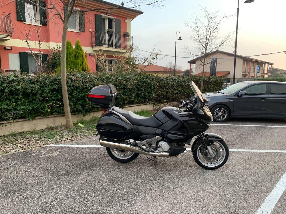 Honda Deauville 700 ABS (2)