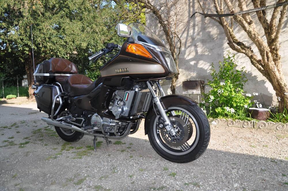 Yamaha XVZ 12 (2)