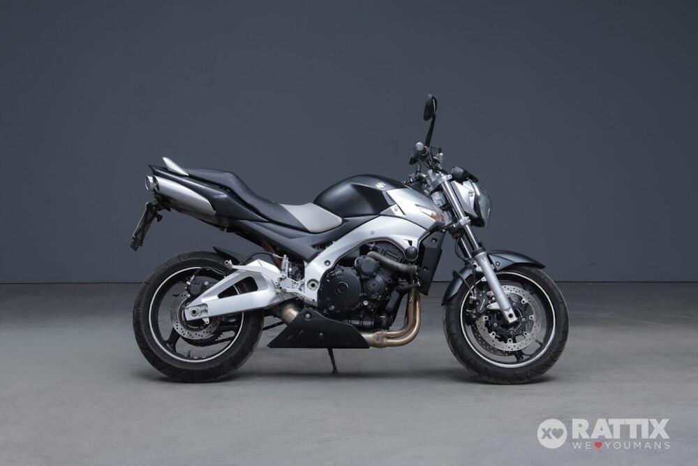 Suzuki GSR 600 (2006 - 11) (4)
