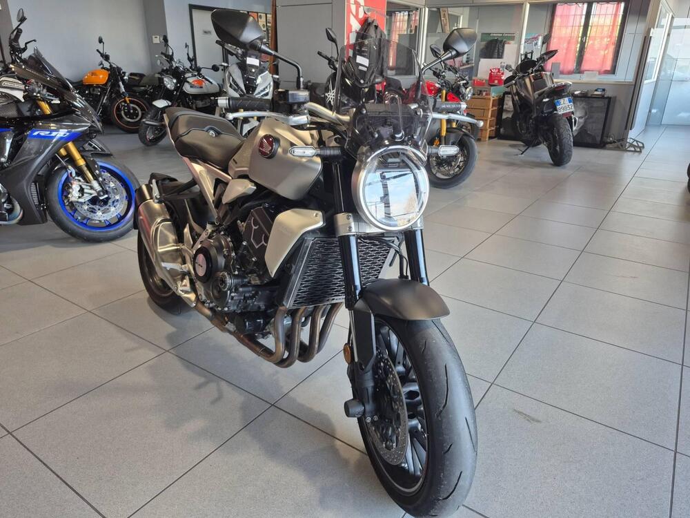 Honda CB 1000 R (2021 - 25) (2)