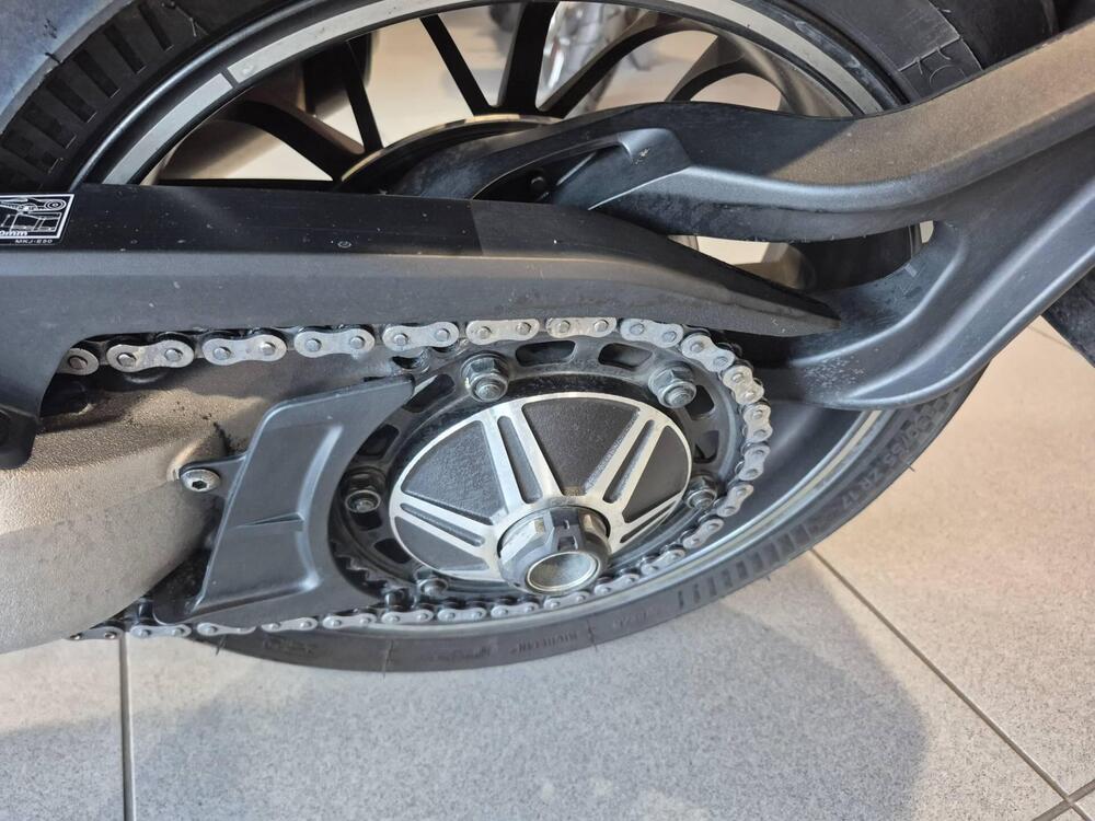 Honda CB 1000 R (2021 - 25) (7)