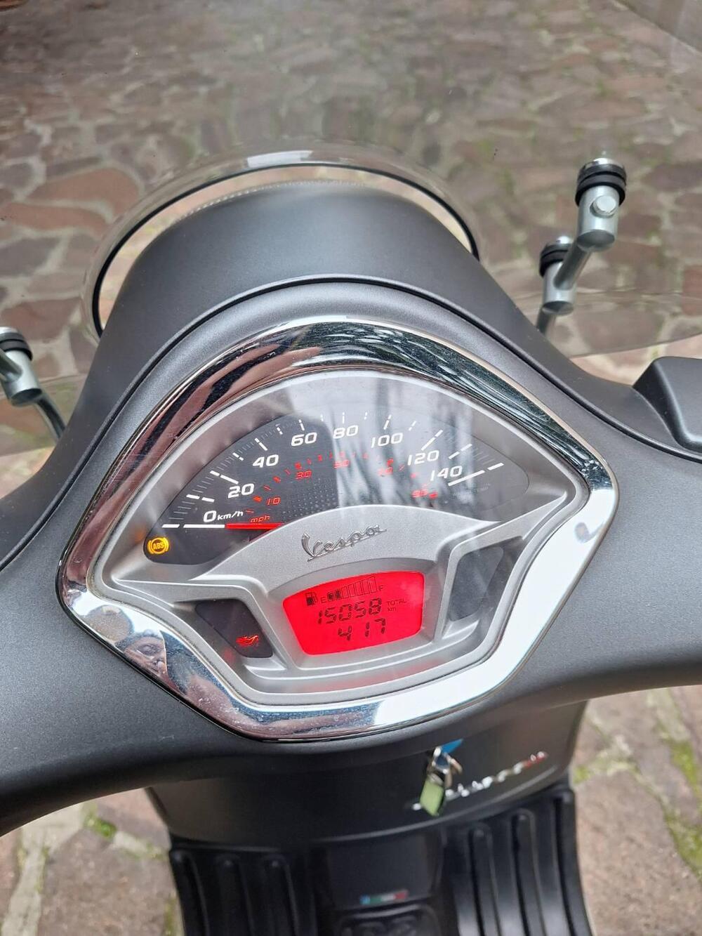 Vespa GTS 300 Super ABS (2014 - 16) (5)