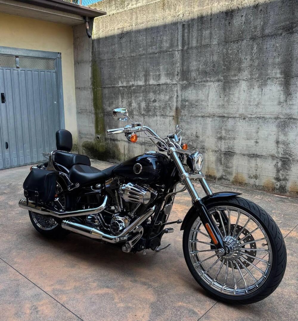 Harley-Davidson 1690 Breakout (2013 - 17) - FXSB